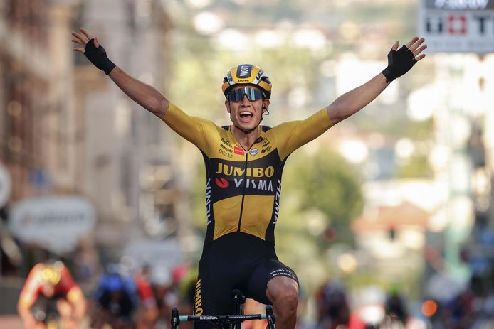 Van Aert primera etapa Tirreno Adriático 2021