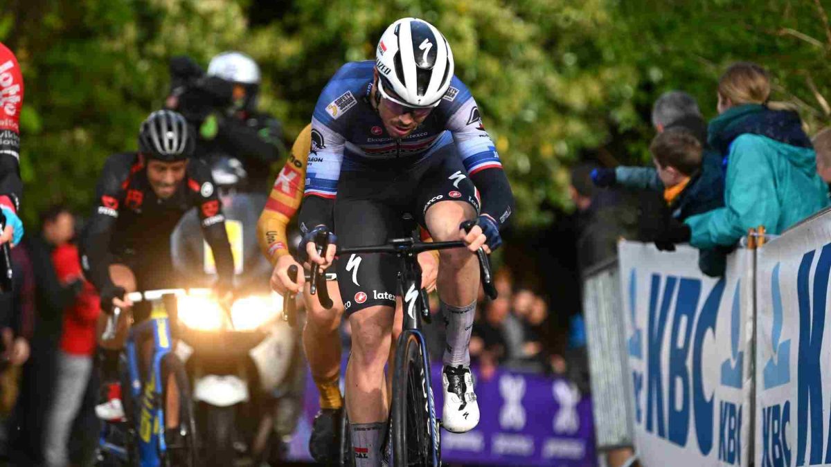 cavagna aterriza movistar team