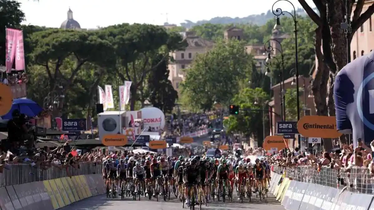 jonathan milan cierra el giro de italia imponiendose en roma